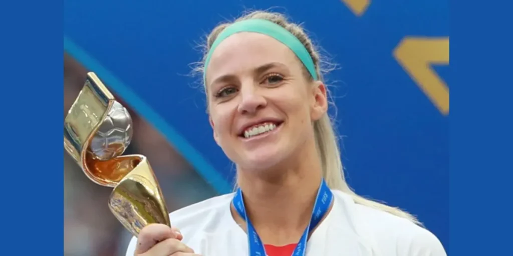 Julie Ertz